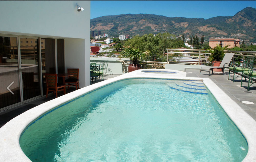 Suites Las Palmas, Hotel & Apartments. San Salvador Dış mekan fotoğraf